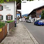 Zum Schnitzer Franzl Garmisch-Partenkirchen