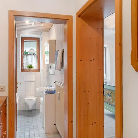 Zum Schnitzer Franzl Apartamento *